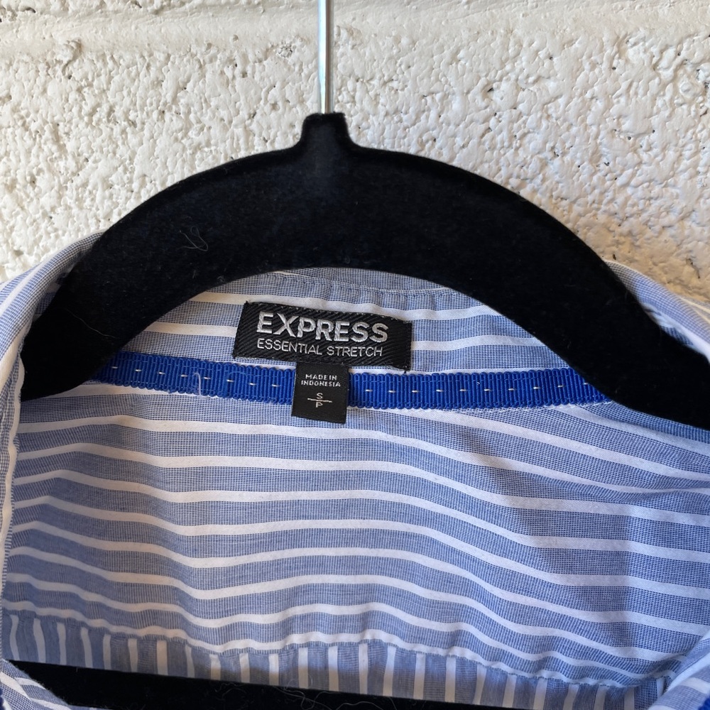 Button down shirt - Picture 2 of 3